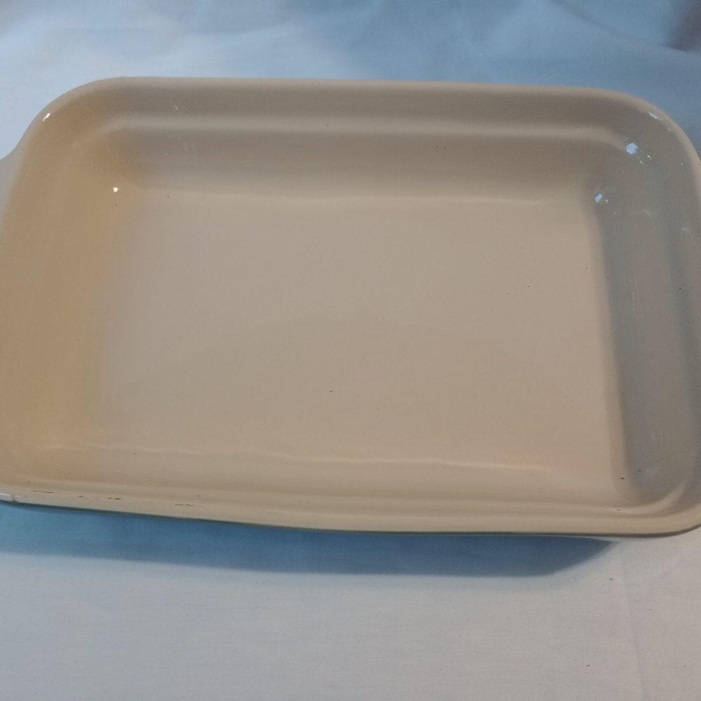 Olive and thyme green 6x9in casserole dish